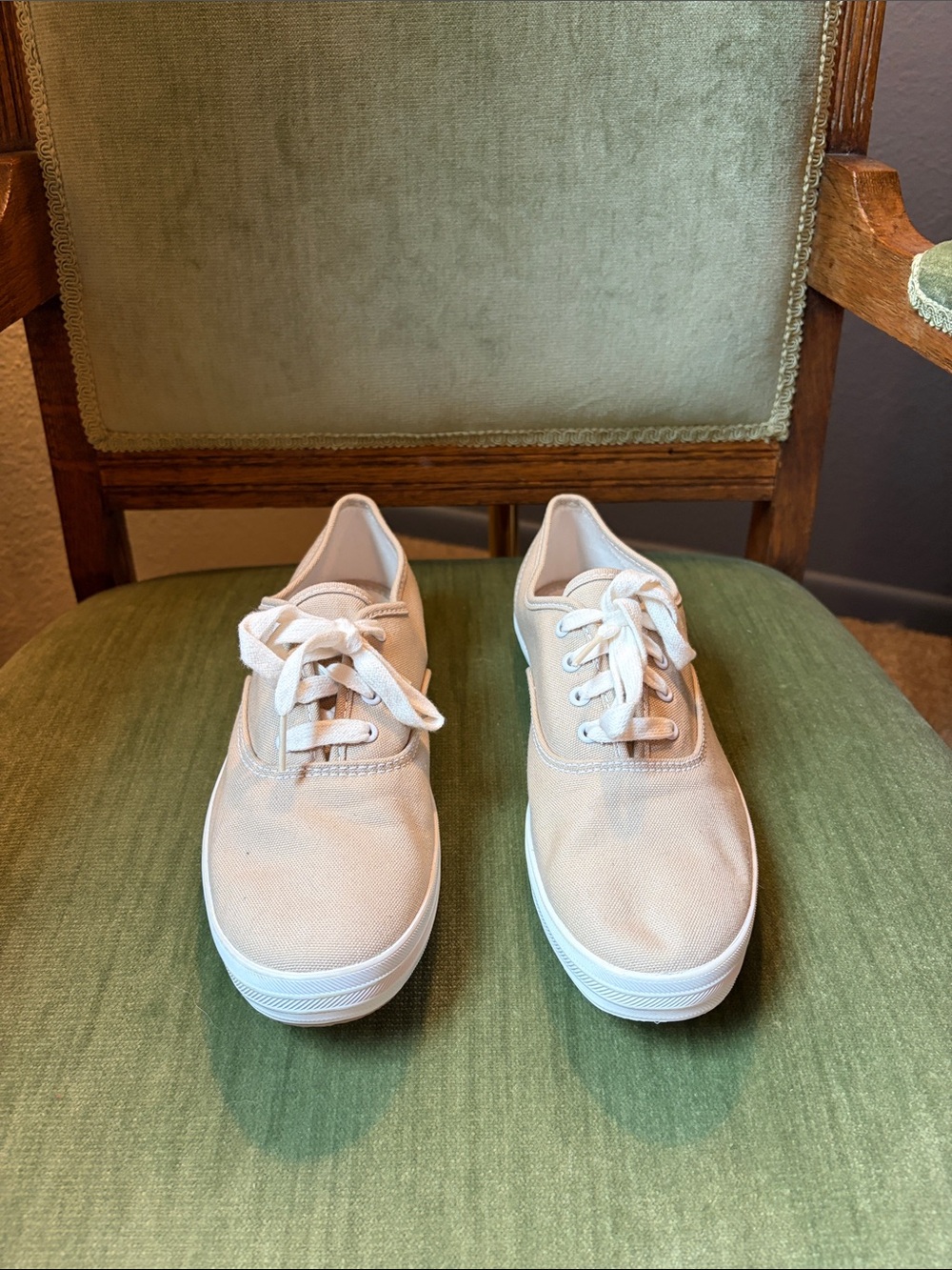 Keds Canvas Tan Sneakers Unworn Women’s 8.